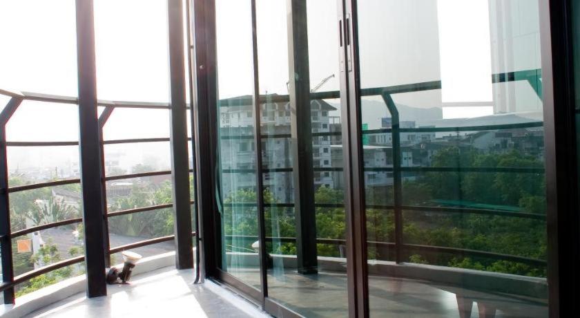 De Poem Loft Boutique Residence Хатъяй Экстерьер фото
